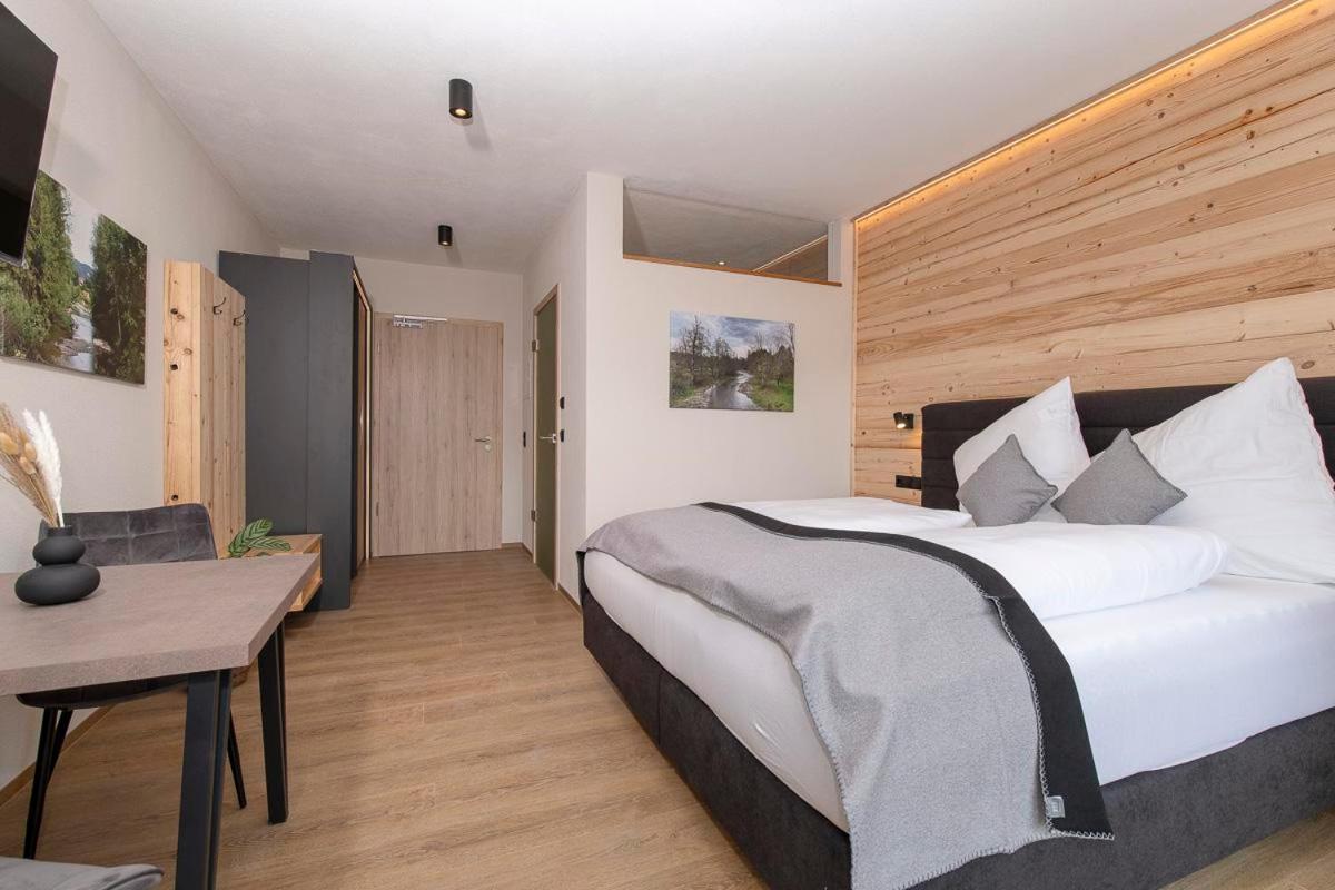 Mueller'S Stuben Hotel อิสนี อิม อัลล์กอย ภายนอก รูปภาพ