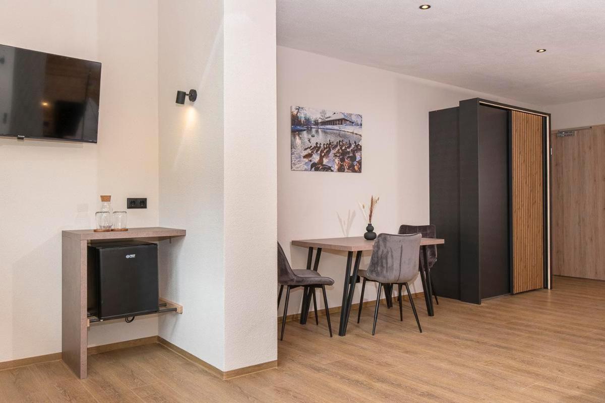 Mueller'S Stuben Hotel อิสนี อิม อัลล์กอย ภายนอก รูปภาพ