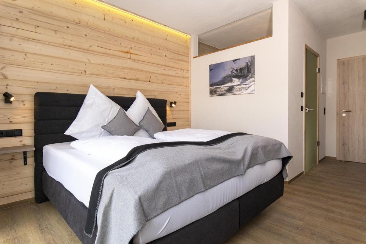 Mueller'S Stuben Hotel อิสนี อิม อัลล์กอย ภายนอก รูปภาพ